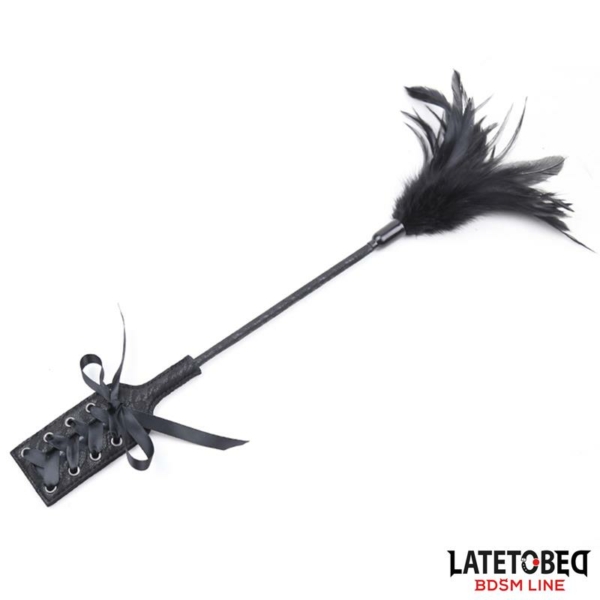 Multi Feathers Tickler and Lace Ribbon Paddle Comb - immagine 2