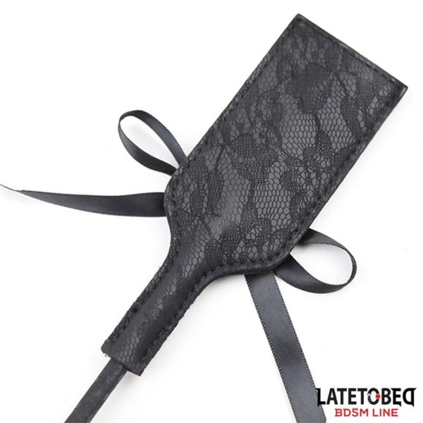 Multi Feathers Tickler and Lace Ribbon Paddle Comb - immagine 6