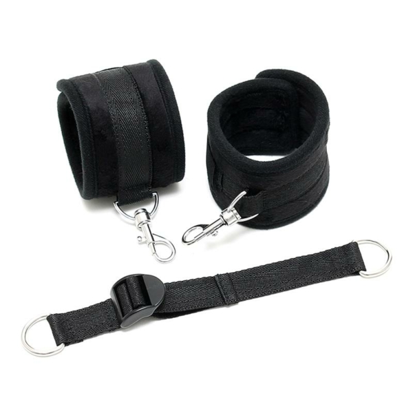 Rimba Bondage Play Ankle Cuffs with Adjustable Spreader Strap Adjustable Black - immagine 4